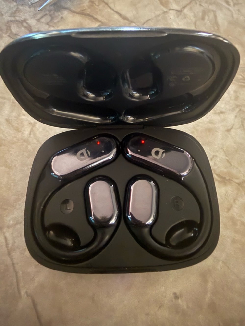 Black Over-Ear True Wireless Headphones with Charging Case - type C charger